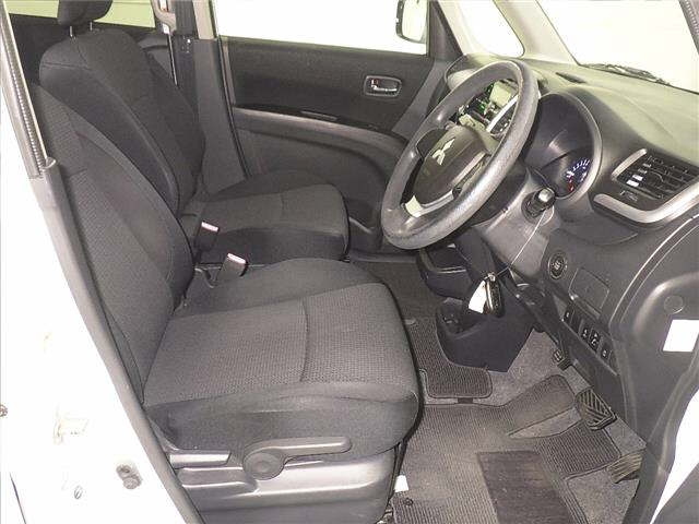 MITSUBISHI DELICA D2 2014