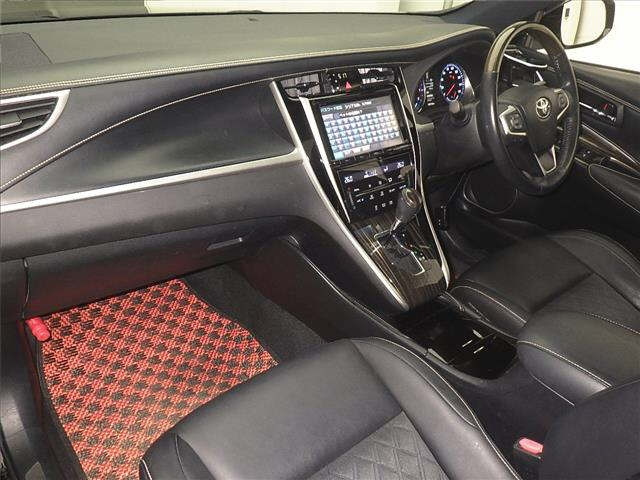 TOYOTA HARRIER 2014