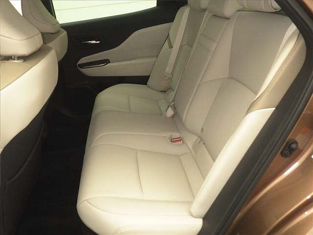 TOYOTA CROWN CROSSOVER 2024