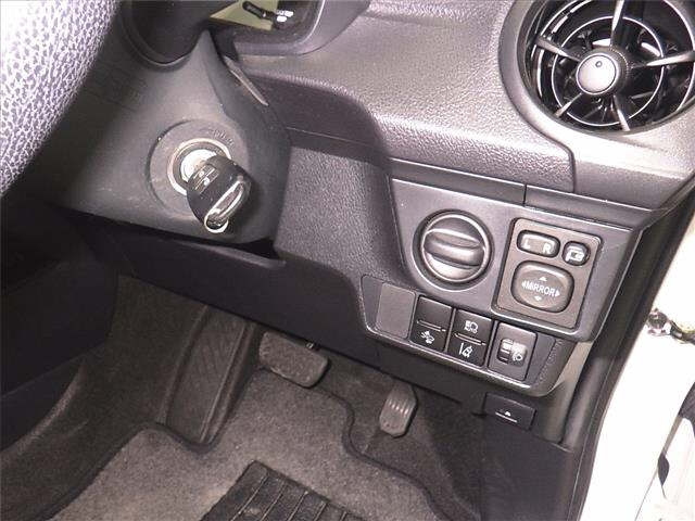 TOYOTA COROLLA AXIO 2018