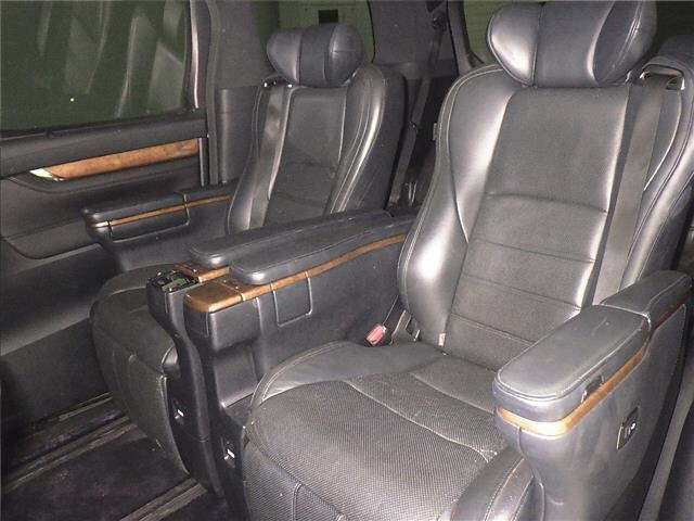 TOYOTA VELLFIRE 2016