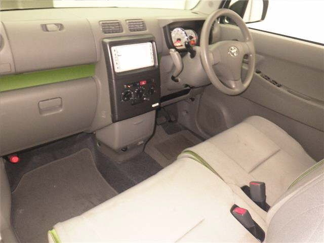 TOYOTA PIXIS SPACE 2013