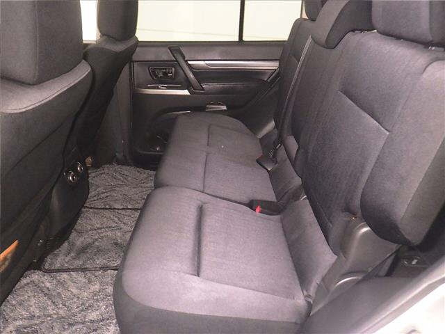 MITSUBISHI PAJERO 2017