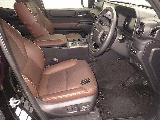 TOYOTA LAND CRUISER 2024