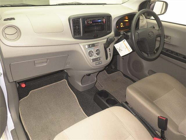 DAIHATSU MIRA E S 2012