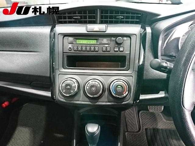 TOYOTA COROLLA AXIO 2016