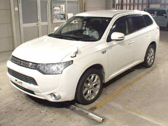 MITSUBISHI OUTLANDER PHEV 2013