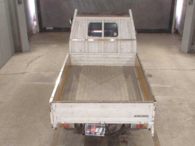 NISSAN VANETTE TRUCK 2009