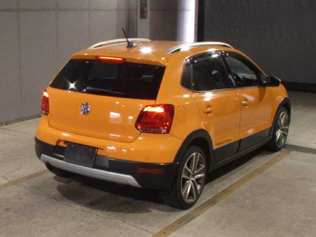 VOLKSWAGEN CROSS POLO 2014