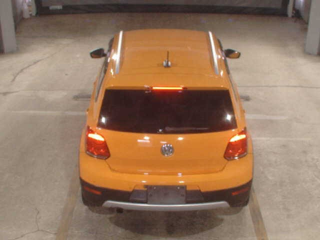 VOLKSWAGEN CROSS POLO 2014
