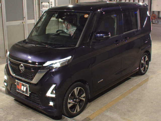 NISSAN ROOX 2021