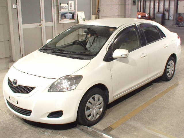 TOYOTA BELTA 2010