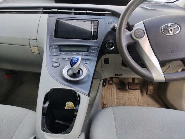TOYOTA PRIUS 2010