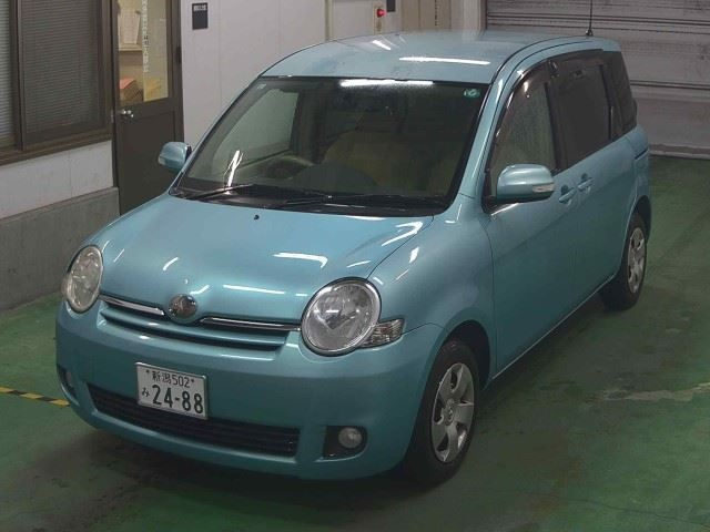 TOYOTA SIENTA 2008