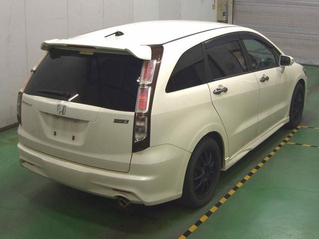 HONDA STREAM 2010