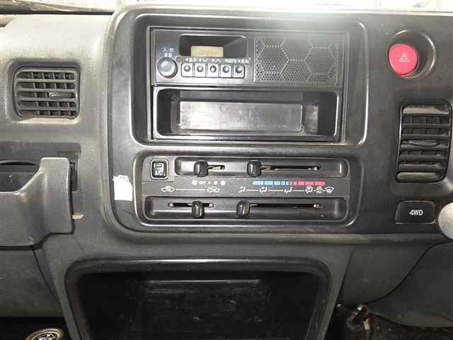 DAIHATSU HIJET TRUCK 2011