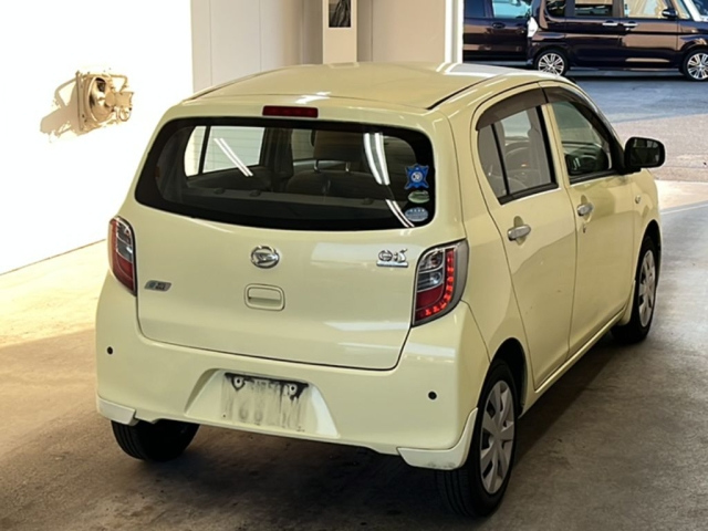 DAIHATSU MIRA E S 2012