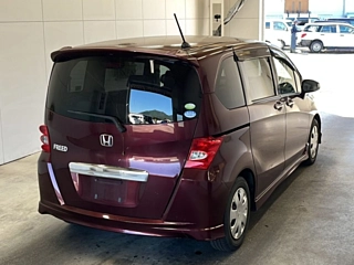 HONDA FREED 2008