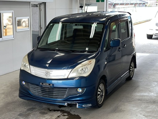 SUZUKI SOLIO 2011