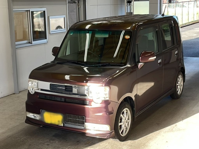 TOYOTA PIXIS SPACE 2014