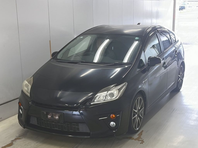 TOYOTA PRIUS 2013