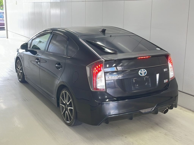 TOYOTA PRIUS 2013