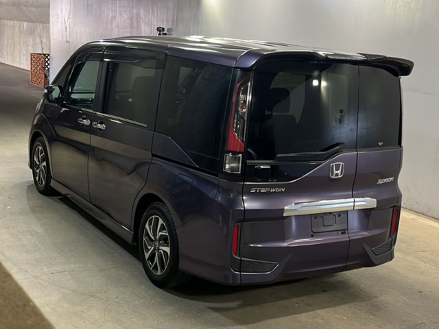HONDA STEP WAGON 2017