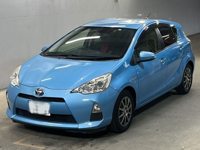 TOYOTA AQUA 2014