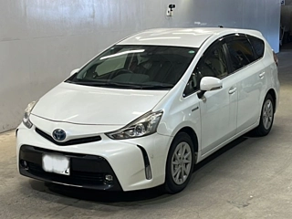 TOYOTA PRIUS ALPHA 2015