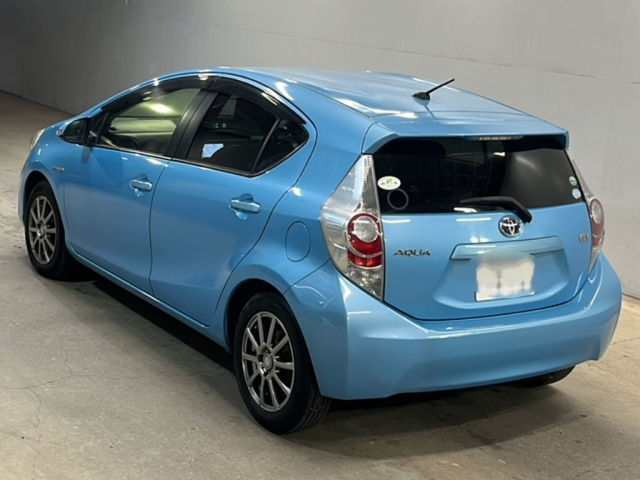TOYOTA AQUA 2014