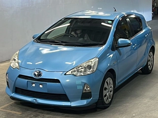 TOYOTA AQUA 2012