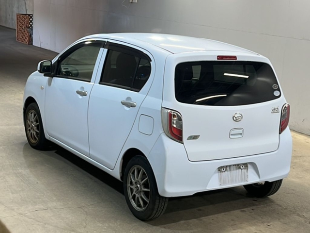 DAIHATSU MIRA E S 2012