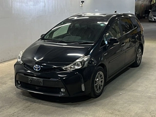 TOYOTA PRIUS ALPHA 2017