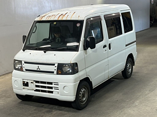 MITSUBISHI MINICAB VAN 2011