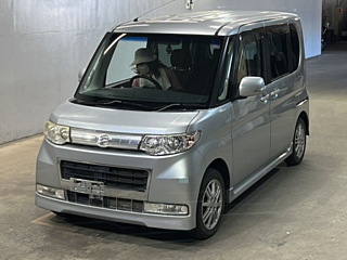 DAIHATSU TANTO 2010