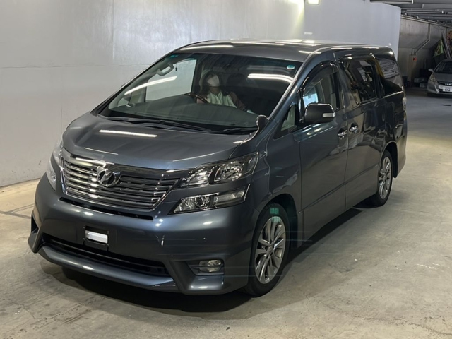 TOYOTA VELLFIRE 2010
