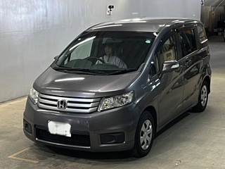HONDA FREED 2013