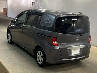 HONDA FREED 2013