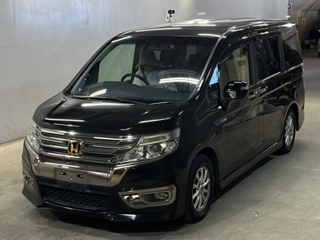 HONDA STEP WAGON 2014