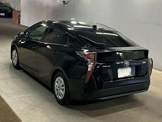 TOYOTA PRIUS 2016
