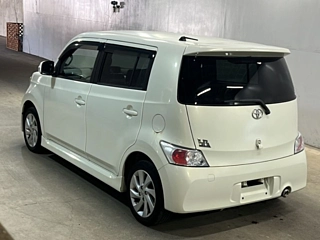 TOYOTA BB 2009