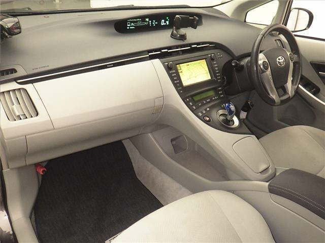 TOYOTA PRIUS 2011