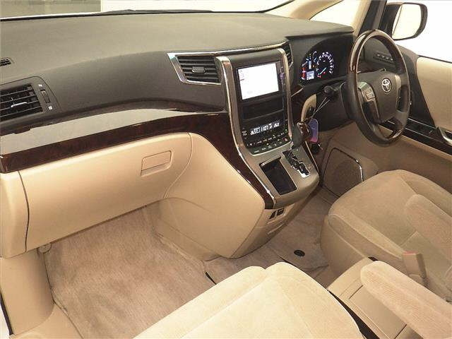 TOYOTA ALPHARD 2012