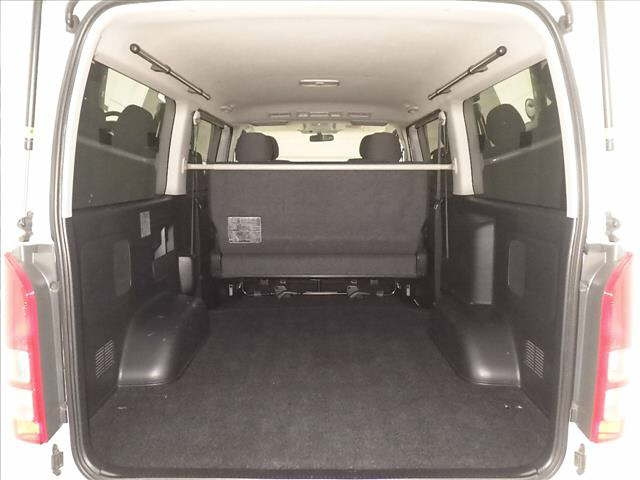 TOYOTA HIACE VAN 2012