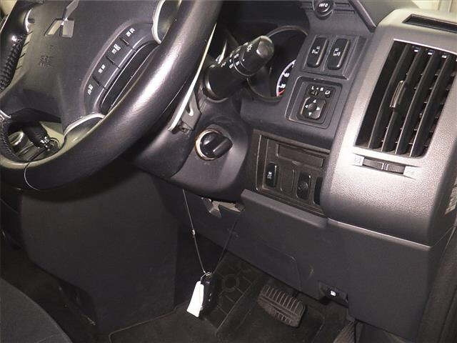 MITSUBISHI DELICA D5 2012