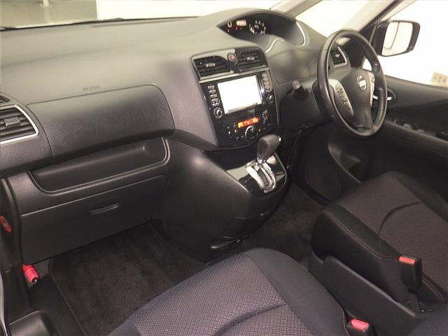 NISSAN SERENA 2012