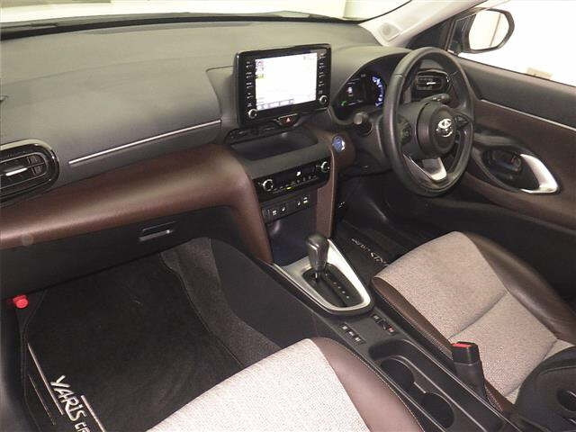 TOYOTA YARIS CROSS 2021