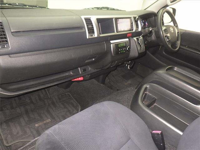 TOYOTA HIACE VAN 2014