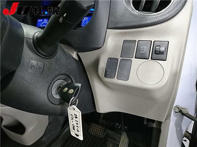 DAIHATSU MIRA E S 2012