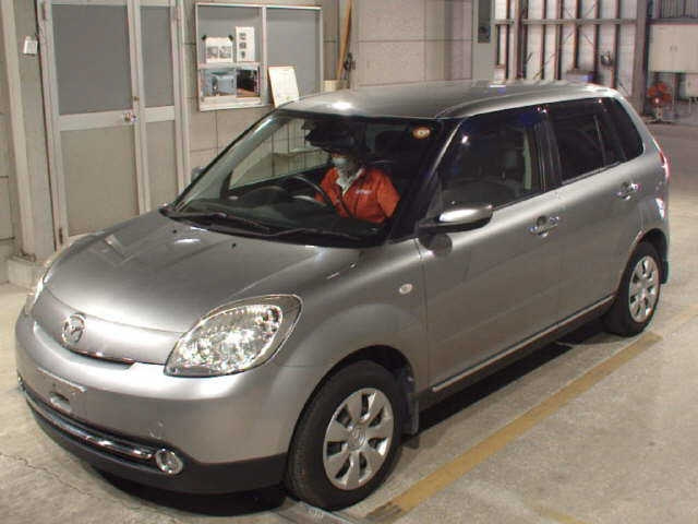 MAZDA VERISA 2012